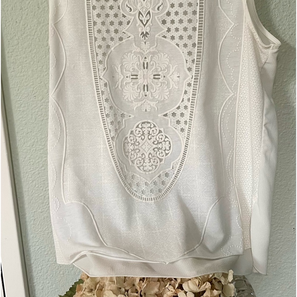 Beautiful Sleeveless Zara Blouse - Medium - Excellent condition - Picture 8 of 10